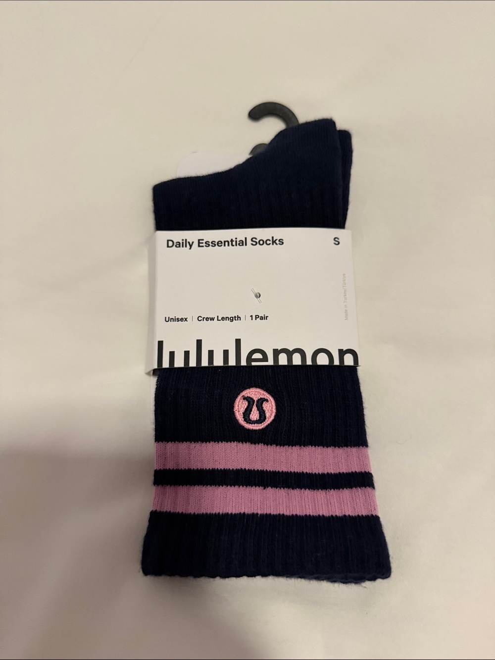 lululemon daily essential socks